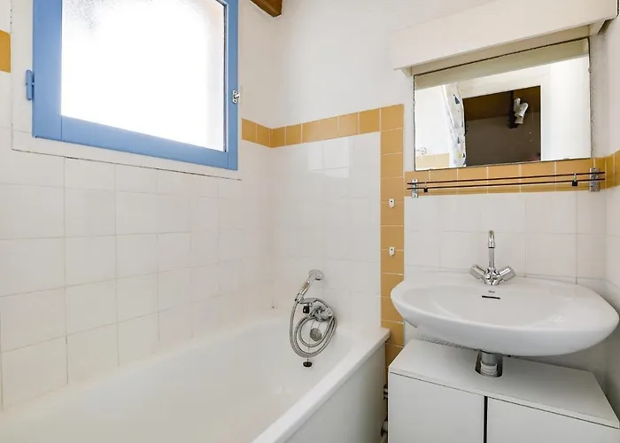 Mezzanine à 300m De La Avec Parking - Fr-1-521-48 Apartamento *